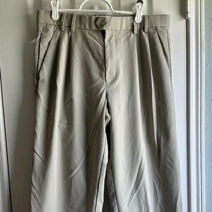 Dockers Golf Pleated Relaxed Fit Beige Tan Khaki Work Casual Pants  32 x 30